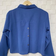 Kemeja Crop Lengan Panjang/Kemeja Crinkle Wanita/Kemeja Kancing Depan Belakang/Pakaian Wanita