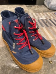 Palladium 防水兒童靴