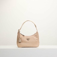 二手Prada Hobo 2000 腋下包/奶茶色