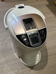 二手 九成新 Simba 小獅王辛巴智能六段式定溫調乳器(S5 PRO/熱水瓶)