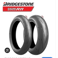 TYRE BRIDGESTONE RACING BATTLAX R11 SOFT SIZE :190/55ZR17 (22)