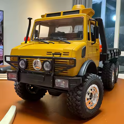 2.4G RC Crawler 6WD Unimog RC Truck 1:18 Proportional Control Mechanical Shifting JJRC C8823 RC Vehi
