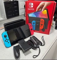 Nintendo Switch oled主機連手掣同底座