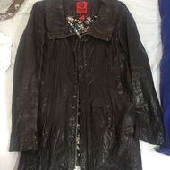 Tough. 中腰皮褸