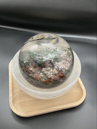 「收藏級品」100%天然巴西帶水膽四季幽靈水晶球 (連透明底坐)