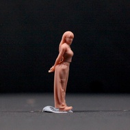 1/64 Miniature Dolls Waiting for Car Beautiful Girl All-Match Scene White Model Scene Micro Shooting