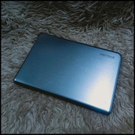 Jual murah Laptop toshiba satelit S40T-A corei3 Ram 4gb hdd 500 touch