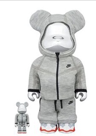 Bearbrick 400% 100% NIKE TECH FLEECE N98