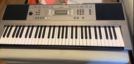 Yamaha PSR-E353 keyboard