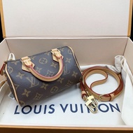 LV Speedy Nano 💯🆕  枕頭包 手袋 可調節拆卸肩帶 棕色