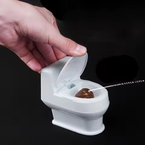 Novelty toys, pranks, water spray toilets, pranks, April Fool's Day props, creative venting, parody
