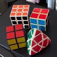 3x3 扭計骰、2x2 扭計骰、三角扭計骰
