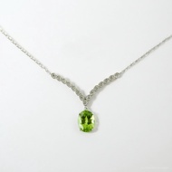 Rosenmarry/สร้อยคอพลอยเพอริดอทแท้ พลอยดิบ ตัวเรือนเงินแท้925 พร้อมกล่อง RN012