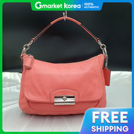 Coach | กระเปาสะพายไหลผหญงมอสอง สภาพด ขนาดกะทดรด แบรนด Coach รน Hwa Sa Han (ฮวาซาฮน) สเงนเปยโน