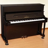Yamaha U1 黑色立式鋼琴 - 出租