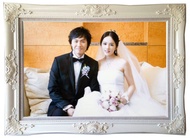 กรอบหลุยส์แต่งงาน งานพรีเมี่ยมเกรดไม้แท้ สีขาวละมุน รวมภาพ +เคลือบภาพ