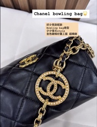 Chanel 黑色菱格紋圓筒手袋