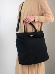 【日本直送 名牌中古包】PRADA 普拉達 手提包 黑色 三角標誌 尼龍 托特包 vintage 古董 3syb38