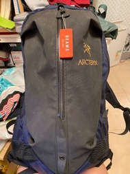 不死烏ARC’TERYX  x  BEAMS 40週年限定 Arro 22 Backpack