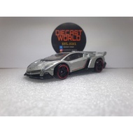 Hotwheels Lamborghini Veneno Silver