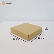 Kardus Box Die Cut 22x22x5 cm Dus Baju/Box Hampers Model Earlock (Bisa Custom) - Tokodus Bandung