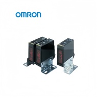 Original Omron Photoelectric Sensor E3JM-R4M4-G 10M4T-G-NN E3JM-DS70M4T-G