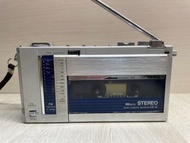 AIWA CS-J1S卡帶隨身聽 早期AIWA錄音帶機 早期收音機 早期隨身聽  收藏 道具（可過電）懷舊 零件機