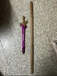 兩把Cosplay 玩具武器銀雲木刀(還有包裝膠) 角色膠劍(不是hg mg gundam 高達，只係模型 公仔 兵器 武器 配件 ）