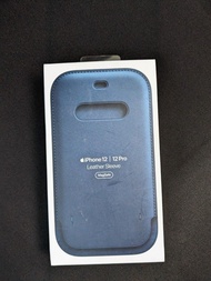 iPhone 12 12 Pro 真皮原廠皮套, 全新未開封
