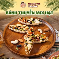 Boat Cake Mixed with Nutritious Nuts, Boat Cake with Nutritious Nuts for Healthy Diet