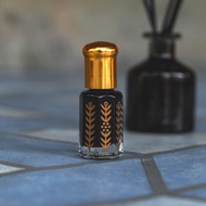 Agarwood oil India Oud oil pure น้ำมันหอมอโรม่า น้ำหอม น้ำมันกฤษณา อินเดีย