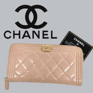 ⁺⊹古董精品⊹⁺┇Chanel Boy 粉色漆皮金釦拉鍊長夾✦錢包