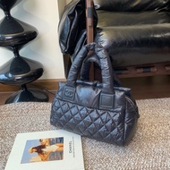 Chanel運動方標羽絨包