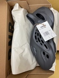 adidas Yeezy Foam Runner "Onyx" 黑色 HP8739
