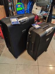 全新布面kangol行李箱，可以加大，密碼鎖，飛機輪，如照片，只能板橋江子翠捷運站五號出口自取，限量特價28吋1680元