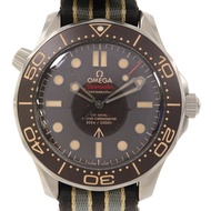 OMEGA Seamaster Diver 300M鈦金屬/Nato錶帶手錶自動機芯黑色