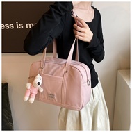 เเถมฟรีพวงห้อยตุ๊กตาน่ารักๆ กระเป๋าสะพายข้างผู้หญิง รุ่น Valley CON มี 2 สาย 5สีผ้ากันน้ำ ใช้งานเอนก