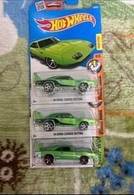 Hot Wheels '69 DODGE CHARGER DAYTONA