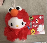 Hello Kitty x  Sesame Street Elmo 玩偶