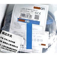 SZ 2 E2G-M30KS10-WS-C1 E2G-M30KS10-WS-B1 proximity switch sensors spotOriginal genuine goods in stoc