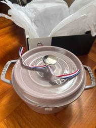 staub 20cm cocotte ronde 2.2L 全新鐵鑄鍋