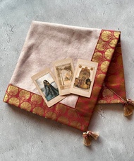 由日本占卜師　純手工製作的　塔羅牌桌布　Made in JAPAN