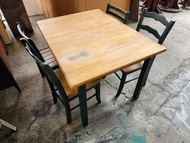 台南二手家具 閣樓二手家具  餐桌+4椅  限台南