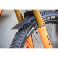 Syncros Fox 34 Step Cast Mudguard Trail Fender (Bicycle Fork mudguard)
