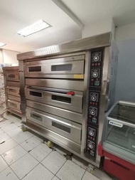 CONVECTION TYPE GAS DECK OVEN (3 DECK 9 TRAYS CAPACITY)