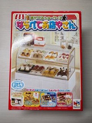 Megahouse 絕版白色蛋糕櫃