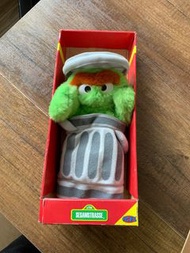 芝麻街 Oscar 公仔