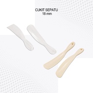 Shoe Spoon Opener Size 18cm