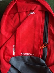 Quechua Arpenaz 10 紅色背包