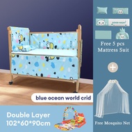 SN เตียงเด็ก Crib เปลนอนเด็ก เตียงนอนเด็ก 3.5 ฟุต เตียงนอนเด็กขนาดใหญ่ เตียงไม้เด็ก แถมชุดที่นอนห้าชิ้น เหมาะสำหรับทารกแรกเกิด 0-8 ขวบ เตียงอเนกประสงค์